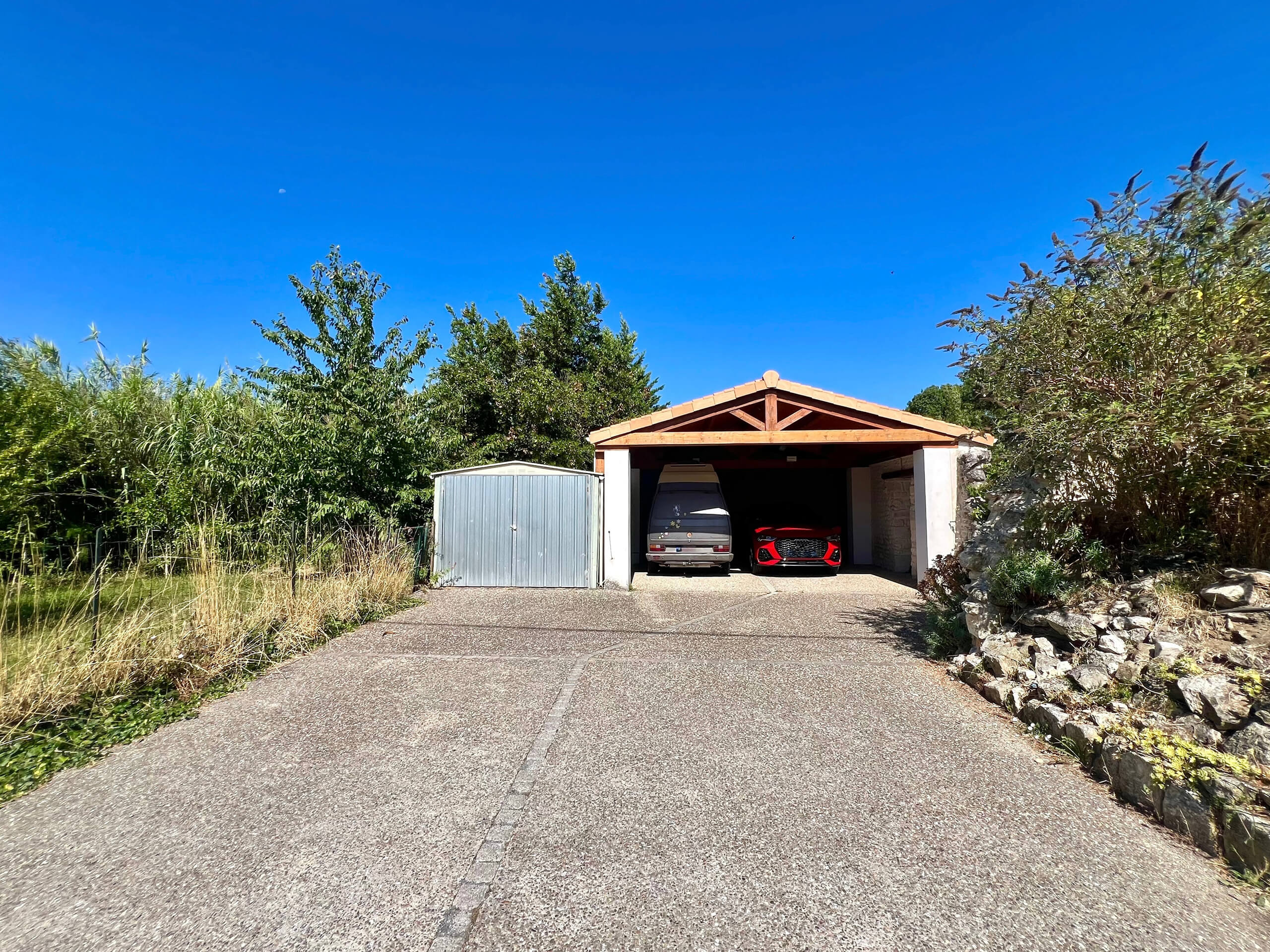 maison-de-charme-exterieurs-et-garages