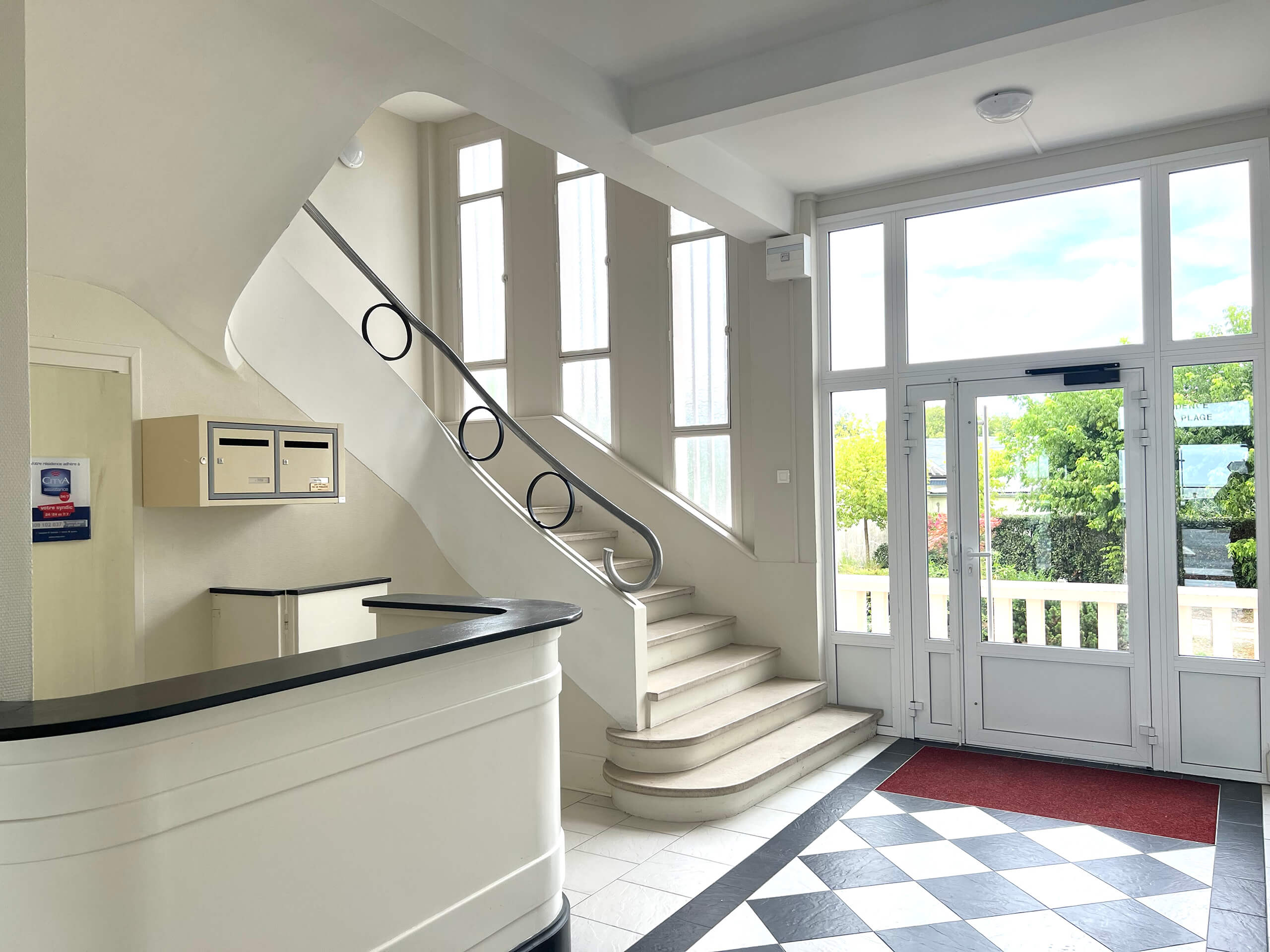 appartement-de-standing-face-a-la-plage